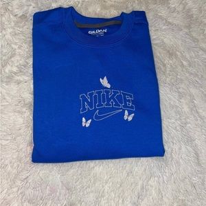 Embroidered Nike crewneck